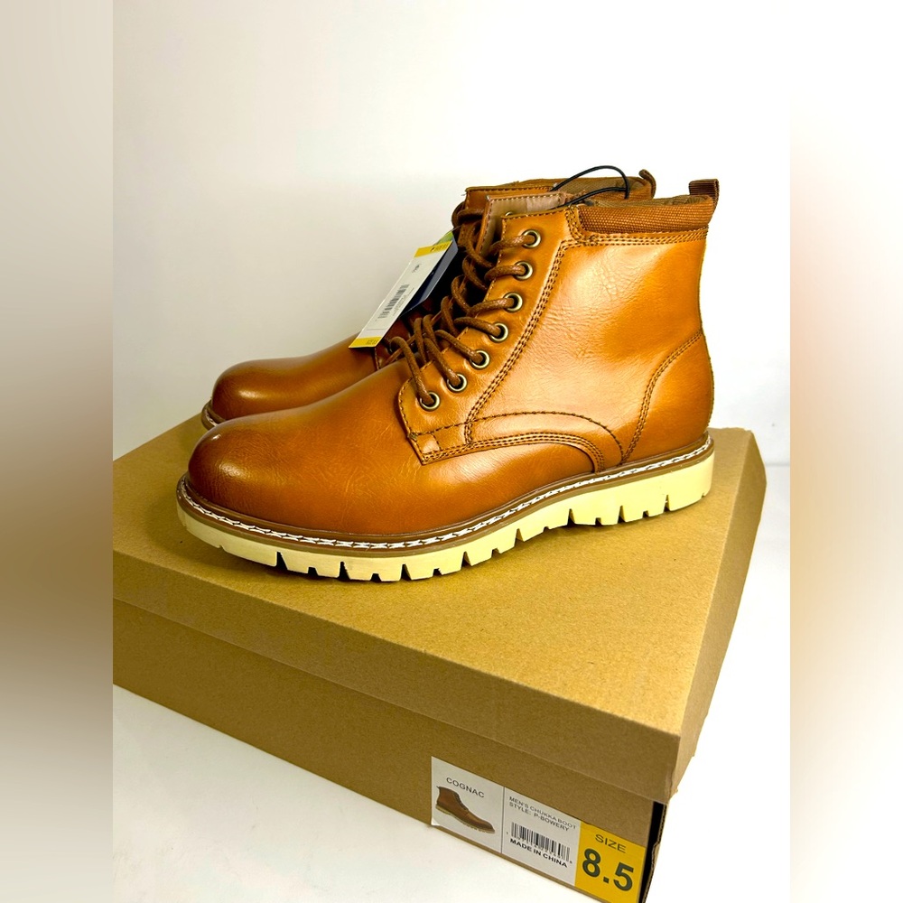NWT Men's Steve Madden Chukka Boot Size 9